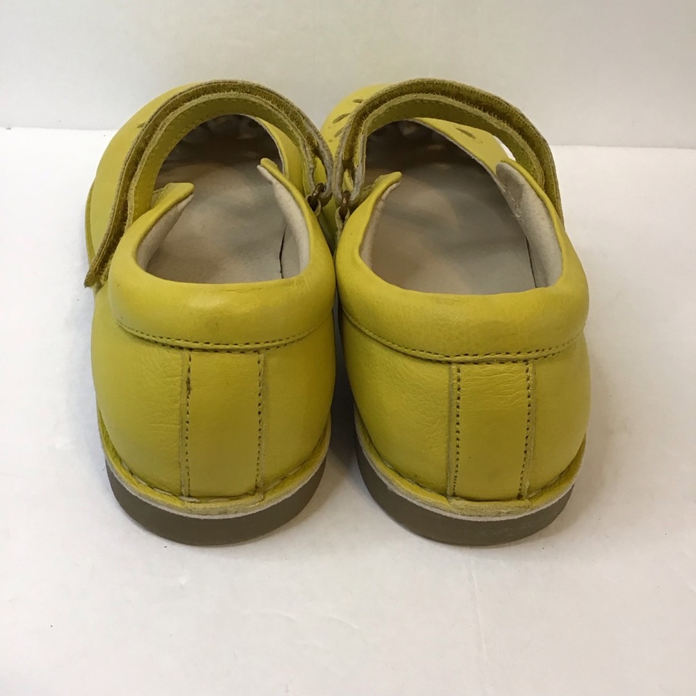 MINI BODEN Yellow Leather Mary Jane Flats with Perforated Detail 39 - Picture 4 of 7